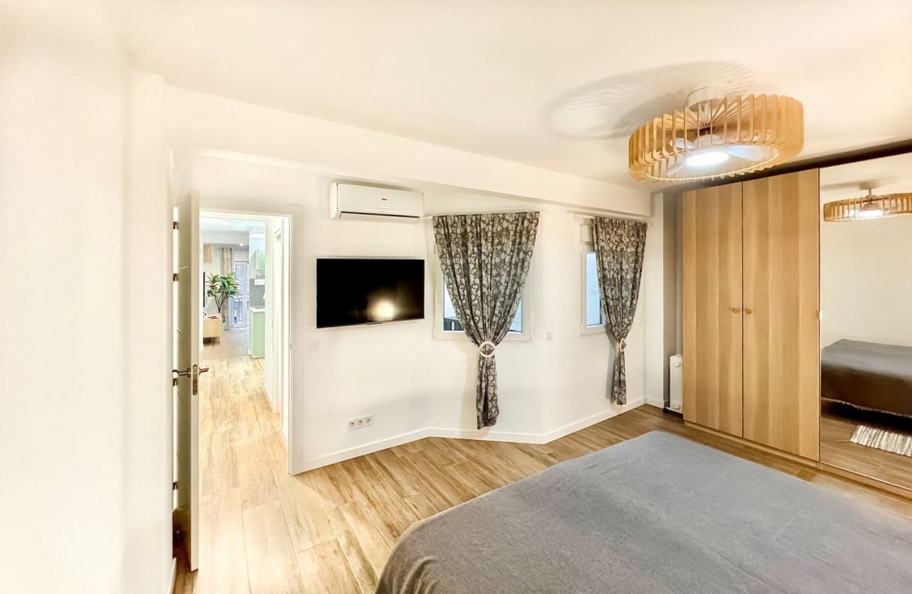 2 slaapkamer Appartement te koop in Alicante stad - € 185.000 (Ref: 9633712)