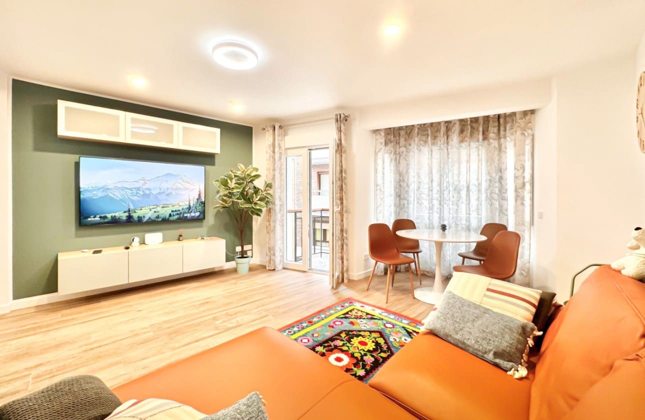 2 slaapkamer Appartement te koop in Alicante stad - € 185.000 (Ref: 9633712)