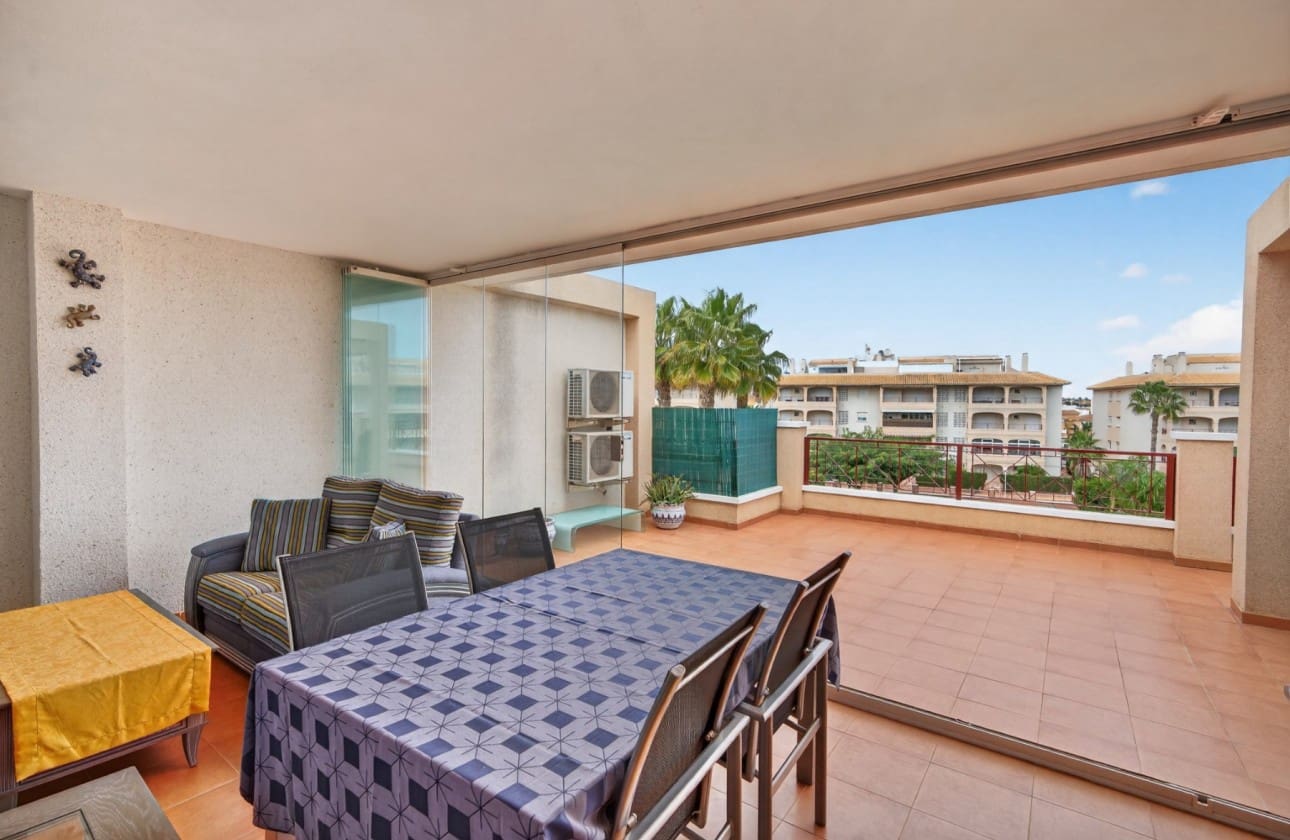 3 soverom Penthouse til salgs i Playa Flamenca med svømmebasseng garasje - € 379 000 (Ref: 9640381)