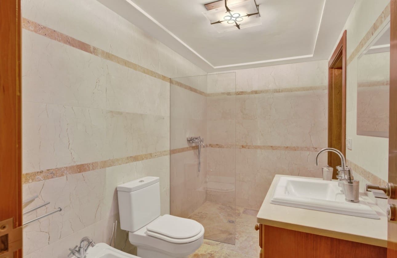 5 bedroom Villa for sale in Elche / Elx with pool garage - € 1,449,000 (Ref: 9643357)