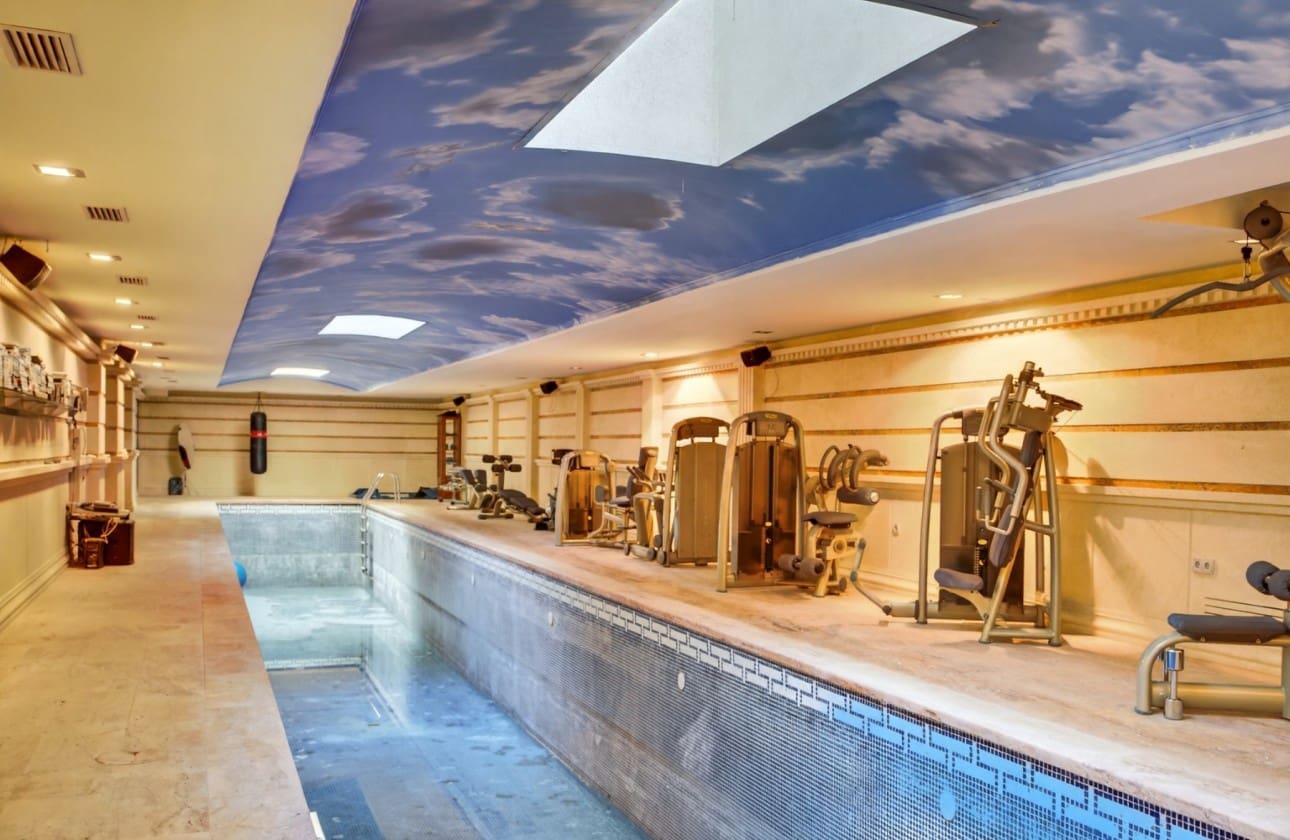 5 bedroom Villa for sale in Elche / Elx with pool garage - € 1,449,000 (Ref: 9643357)