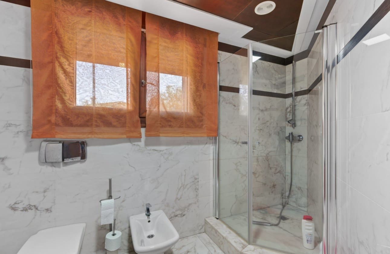 5 bedroom Villa for sale in Elche / Elx with pool garage - € 1,449,000 (Ref: 9643357)