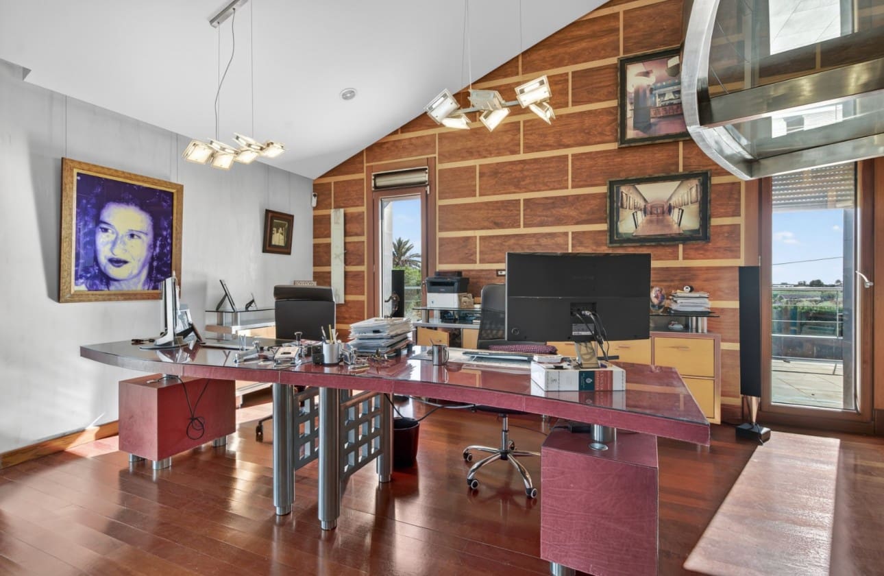 5 bedroom Villa for sale in Elche / Elx with pool garage - € 1,449,000 (Ref: 9643357)