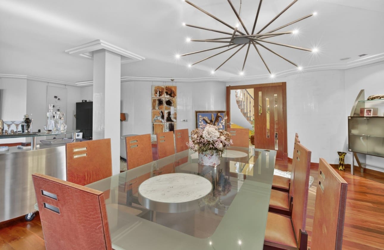 5 bedroom Villa for sale in Elche / Elx with pool garage - € 1,449,000 (Ref: 9643357)