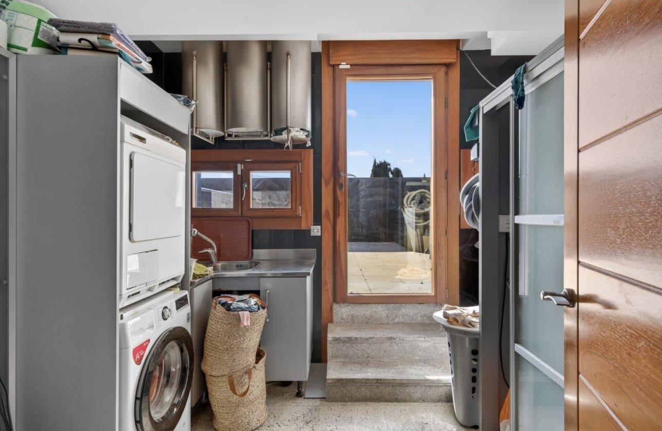 5 bedroom Villa for sale in Elche / Elx with pool garage - € 1,449,000 (Ref: 9643357)