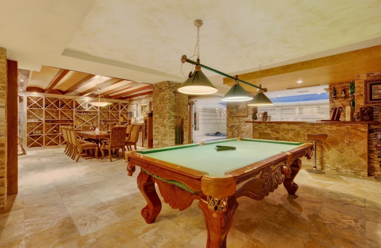 5 bedroom Villa for sale in Elche / Elx with pool garage - € 1,449,000 (Ref: 9643357)