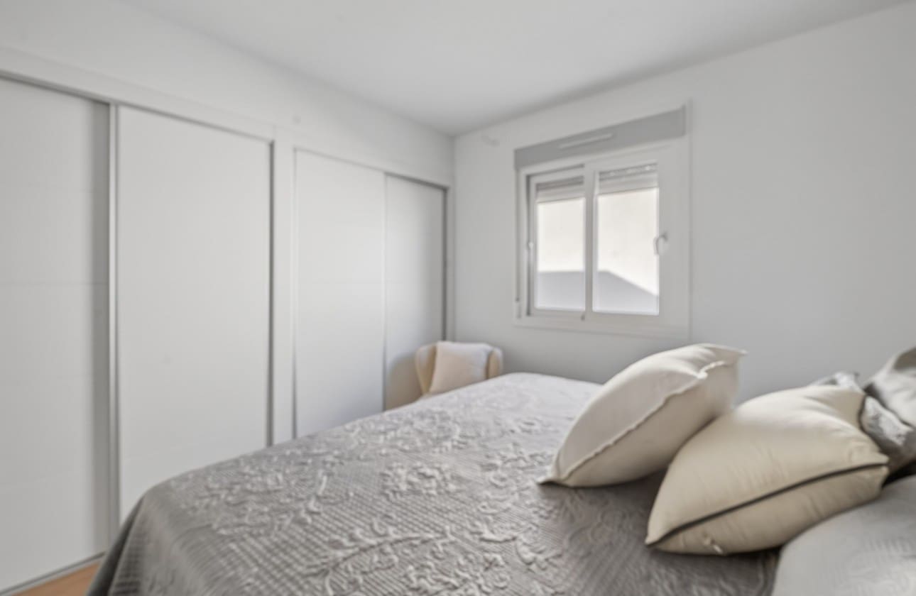 2 bedroom Townhouse for sale in Gran Alacant with pool garage - € 340,000 (Ref: 9643358)