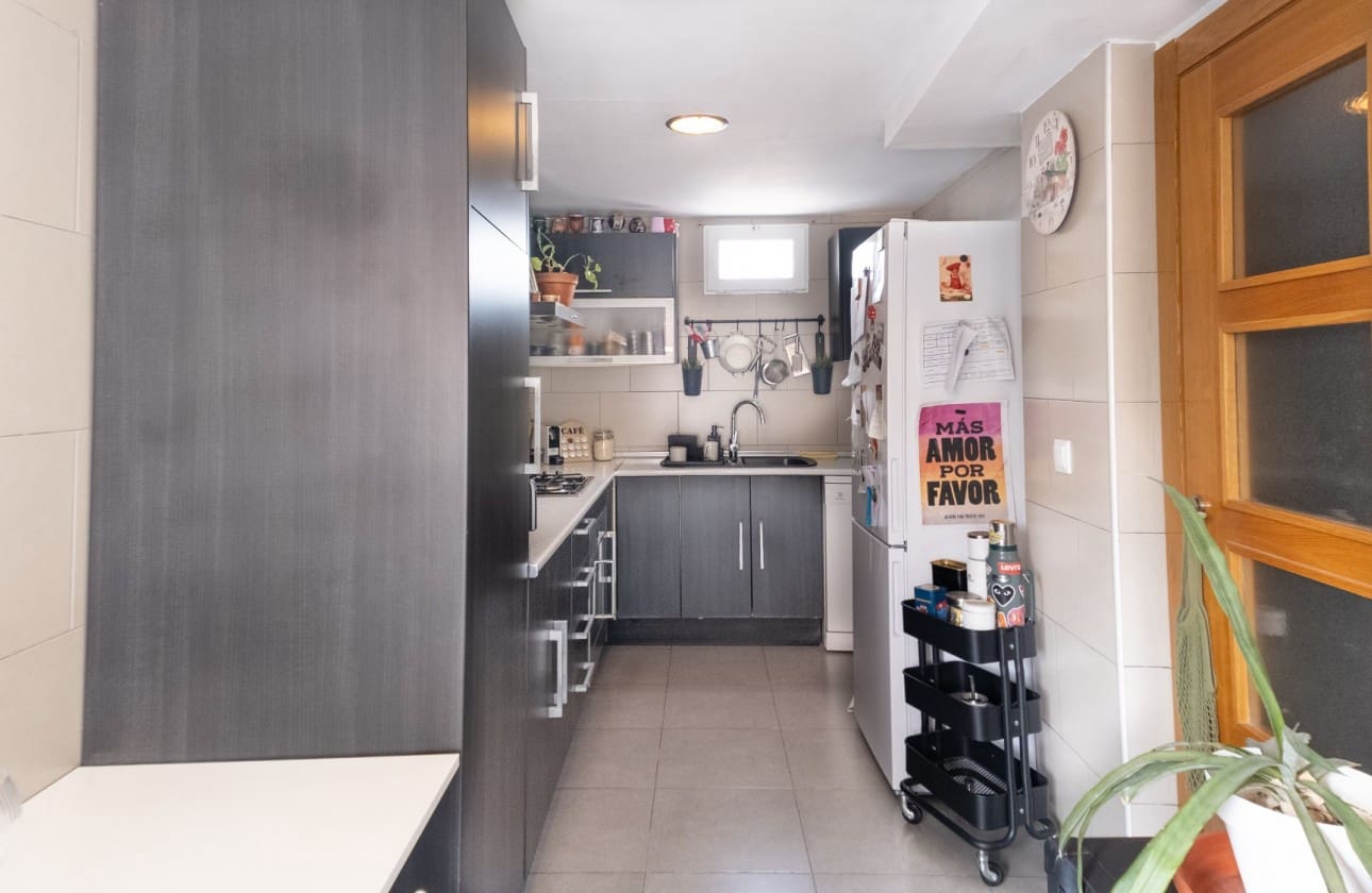 3 chambre Appartement à vendre à Alicante ville - 240 000 € (Ref: 9650694)