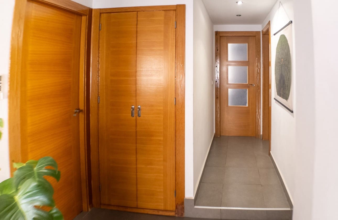 3 chambre Appartement à vendre à Alicante ville - 240 000 € (Ref: 9650694)