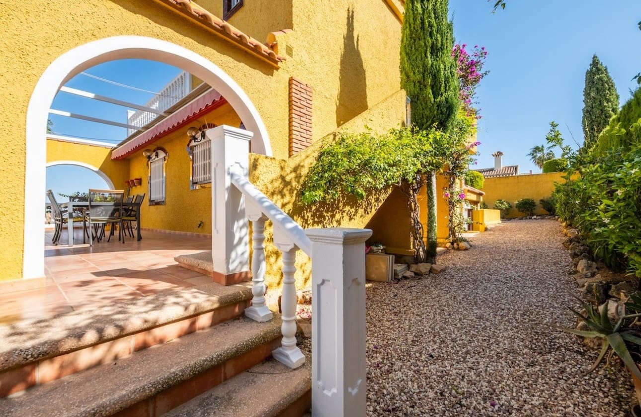 3 camera da letto Villa in vendita in Gran Alacant con piscina - 580.000 € (Rif: 9657006)