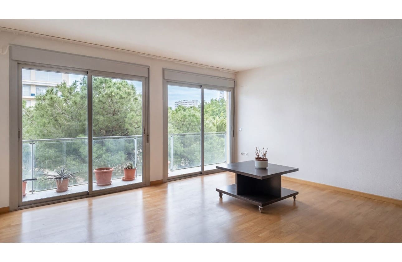 2 sypialnia Apartament na sprzedaż w Miasto Alicante / Alacant z basenem garażem - 285 000 € (Ref: 9659771)