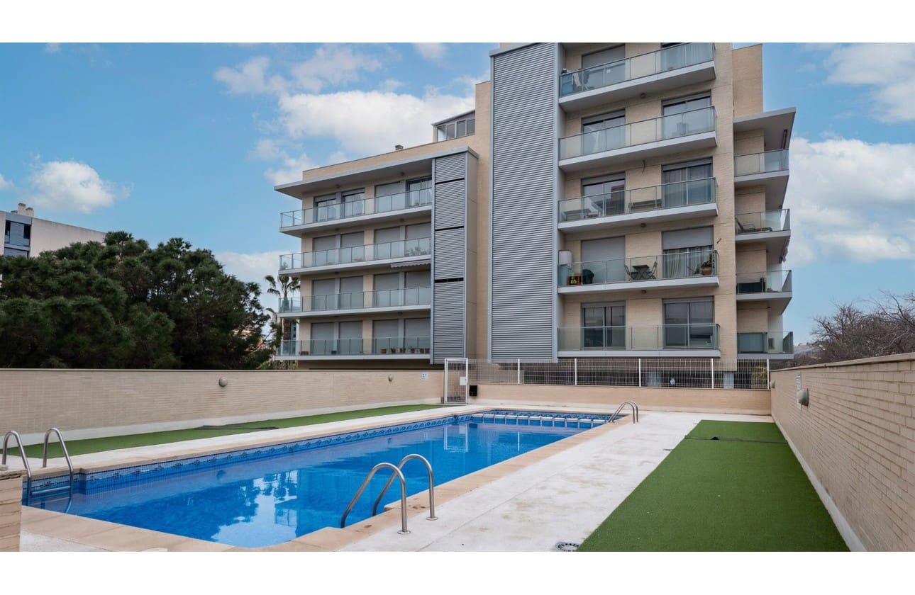 2 sypialnia Apartament na sprzedaż w Miasto Alicante / Alacant z basenem garażem - 285 000 € (Ref: 9659771)