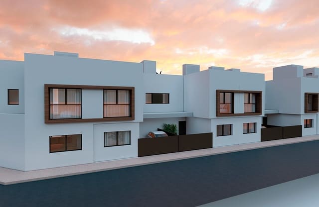 Casa de 3 habitaciones en Ciudad, San Javier en venta con piscina - 335.900 € (Ref: 9665324)