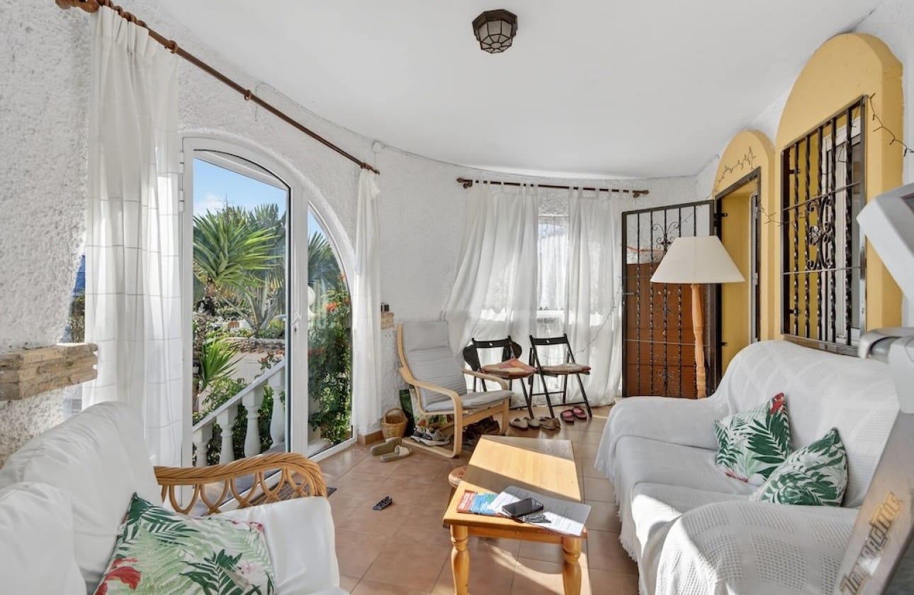 Chalet de 6 habitaciones en Gran Alacant en venta con piscina garaje - 505.000 € (Ref: 9665684)