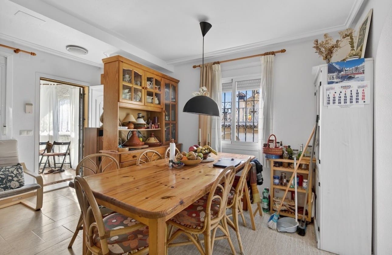 Chalet de 6 habitaciones en Gran Alacant en venta con piscina garaje - 505.000 € (Ref: 9665684)