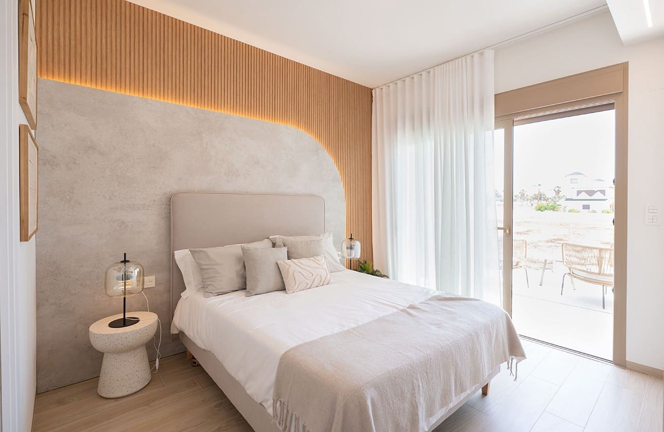 3 soveværelse Rækkehus til salg i Los Alcazares med swimmingpool garage - € 465.000 (Ref: 9679150)