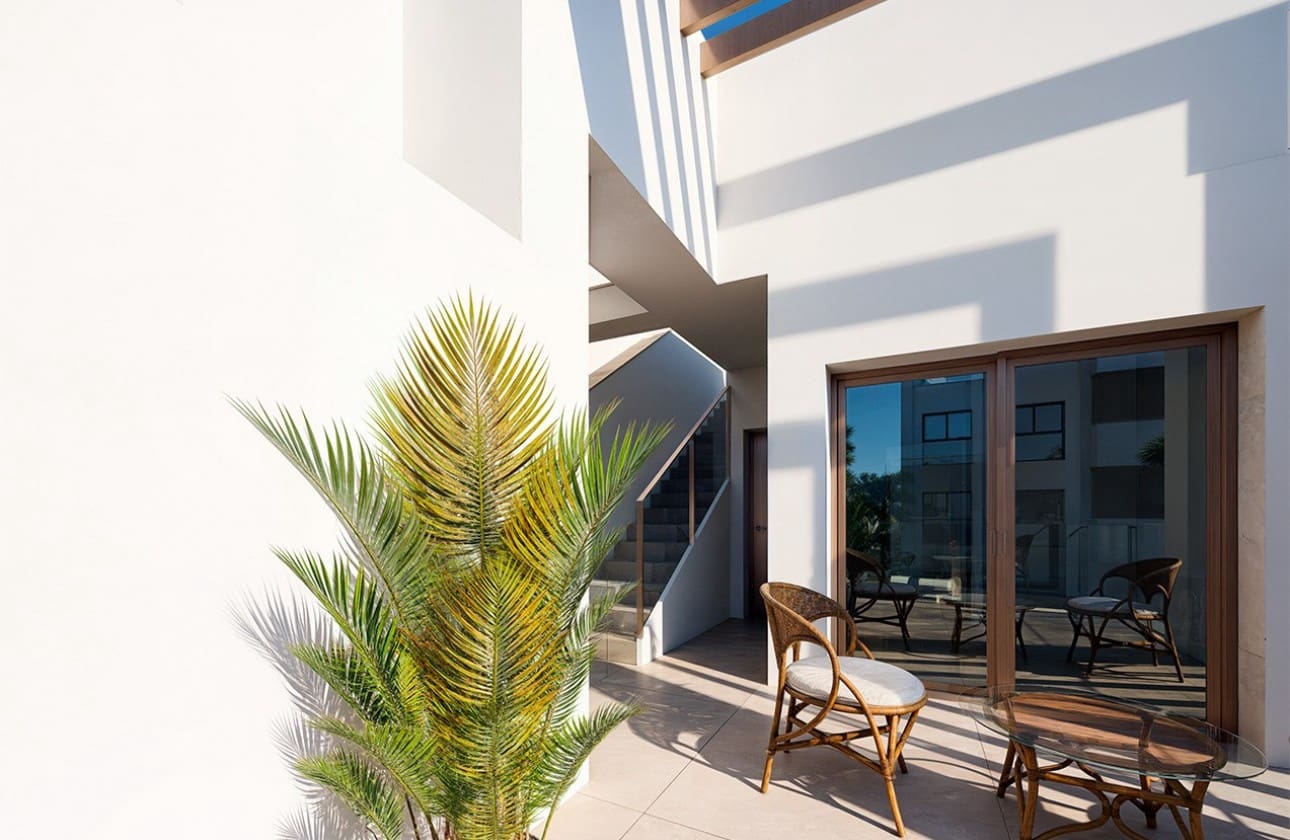 3 soveværelse Rækkehus til salg i Los Alcazares med swimmingpool garage - € 465.000 (Ref: 9679150)