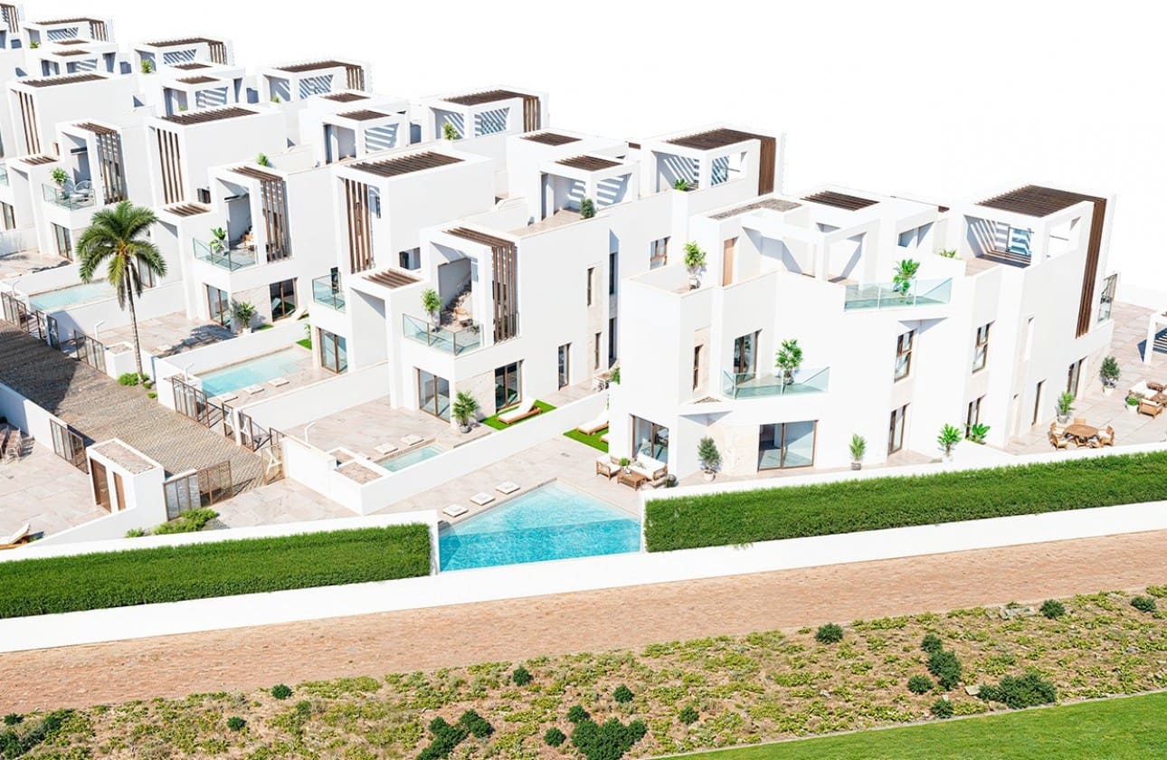 3 soveværelse Rækkehus til salg i Los Alcazares med swimmingpool garage - € 465.000 (Ref: 9679150)