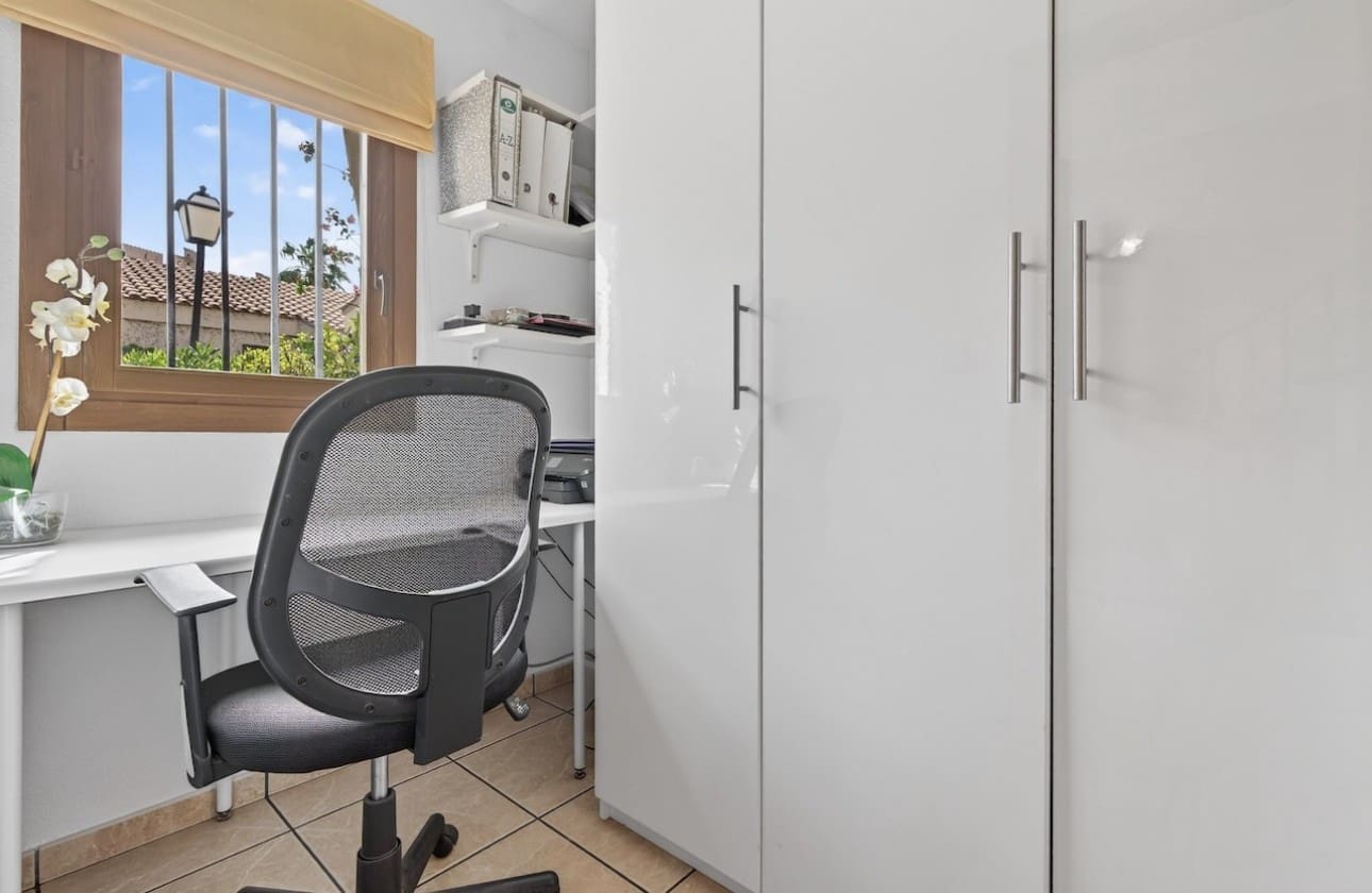 3 Zimmer Apartment zu verkaufen in Gran Alacant mit Pool Garage - 366.000 € (Ref: 9730719)