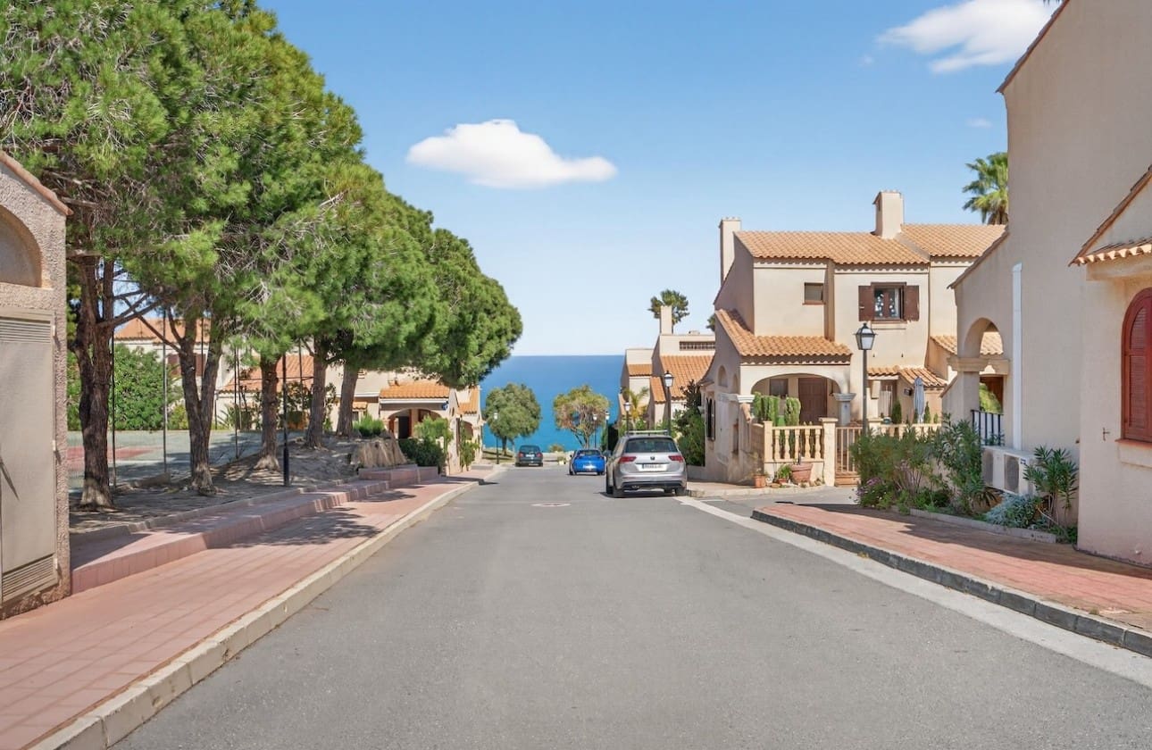 3 Zimmer Apartment zu verkaufen in Gran Alacant mit Pool Garage - 366.000 € (Ref: 9730719)