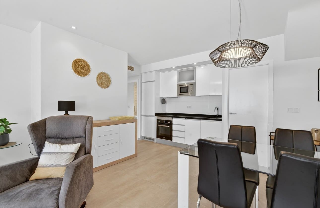 3 slaapkamer Appartement te koop in Aguas Nuevas met zwembad garage - € 259.000 (Ref: 9740593)