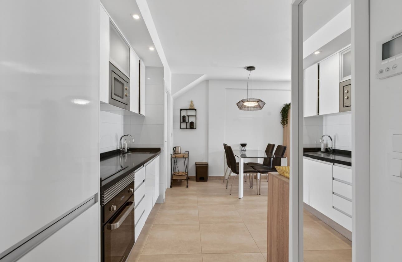 3 slaapkamer Appartement te koop in Aguas Nuevas met zwembad garage - € 259.000 (Ref: 9740593)