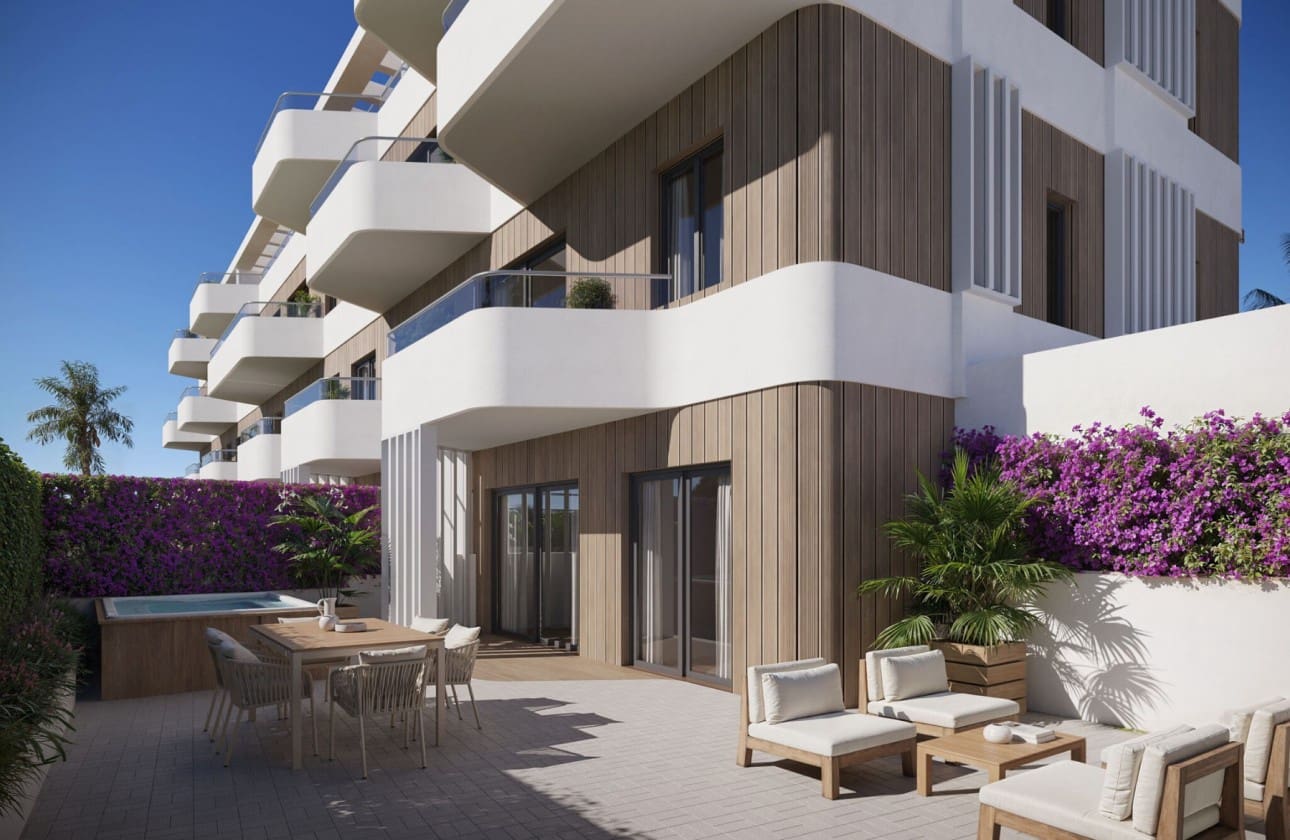 2 makuuhuone Huoneisto myytävänä paikassa Playa de Muchavista mukana uima-altaan 
autotalli - 516 500 € (Ref: 9753627)