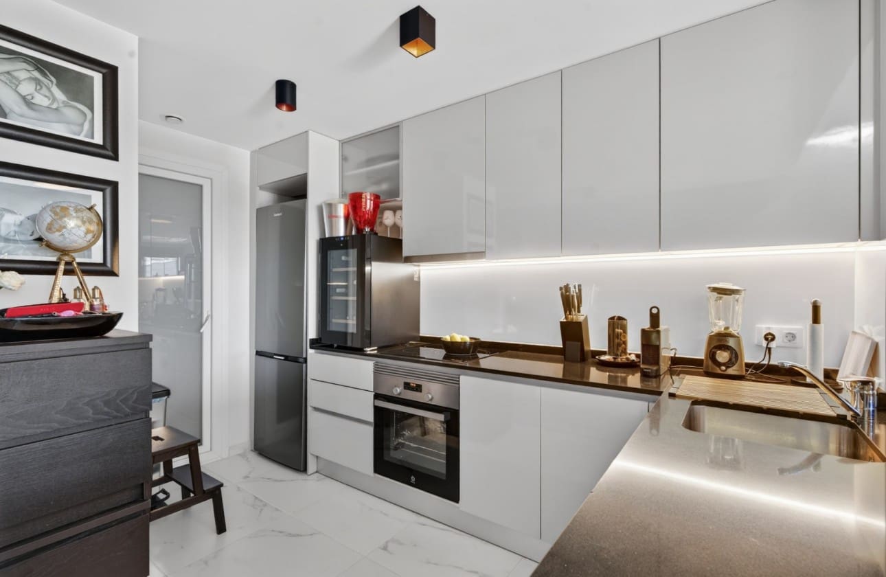 2 bedroom Penthouse for sale in Playa Flamenca with pool garage - € 499,000 (Ref: 9753629)