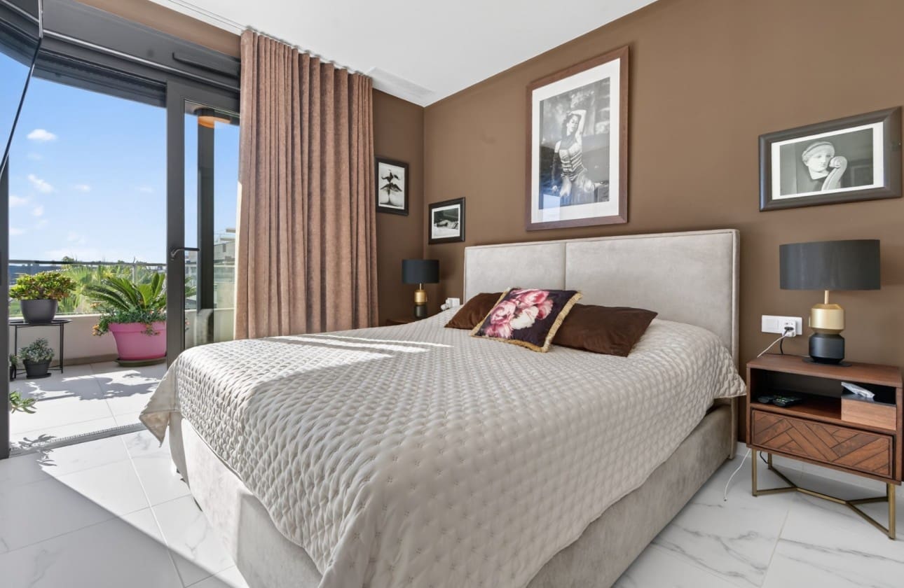 2 bedroom Penthouse for sale in Playa Flamenca with pool garage - € 499,000 (Ref: 9753629)