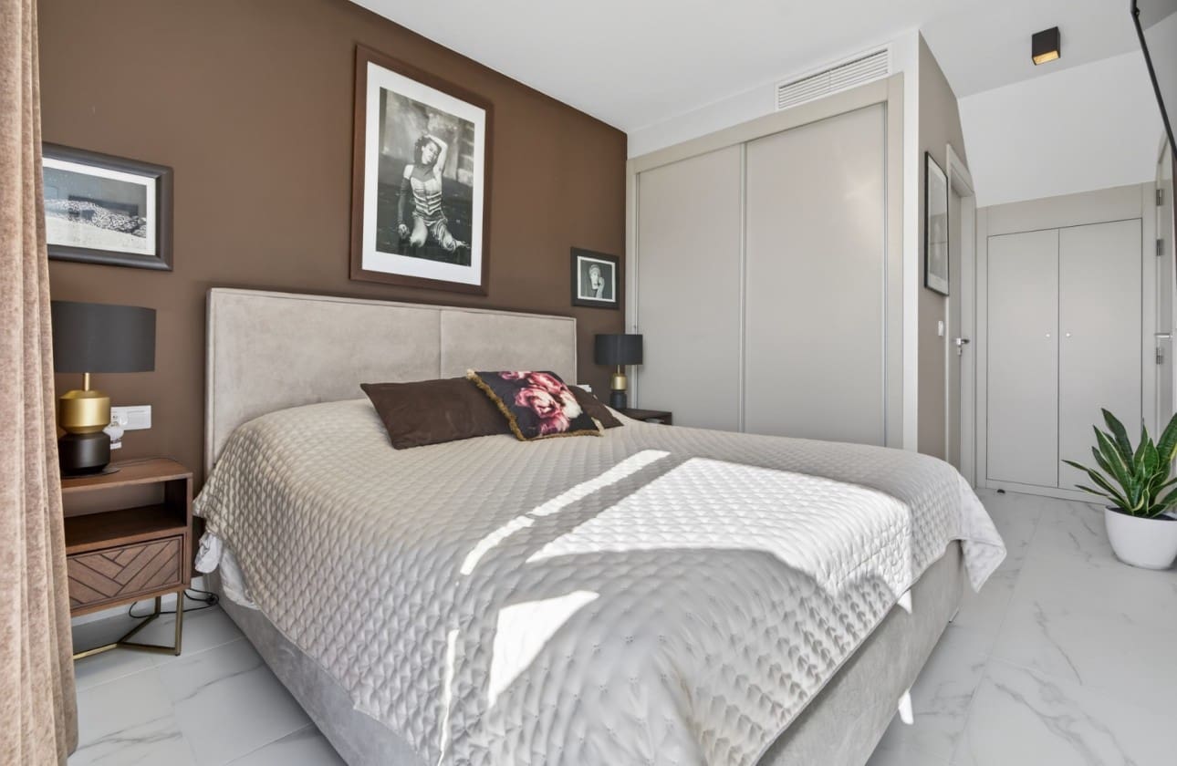 2 bedroom Penthouse for sale in Playa Flamenca with pool garage - € 499,000 (Ref: 9753629)