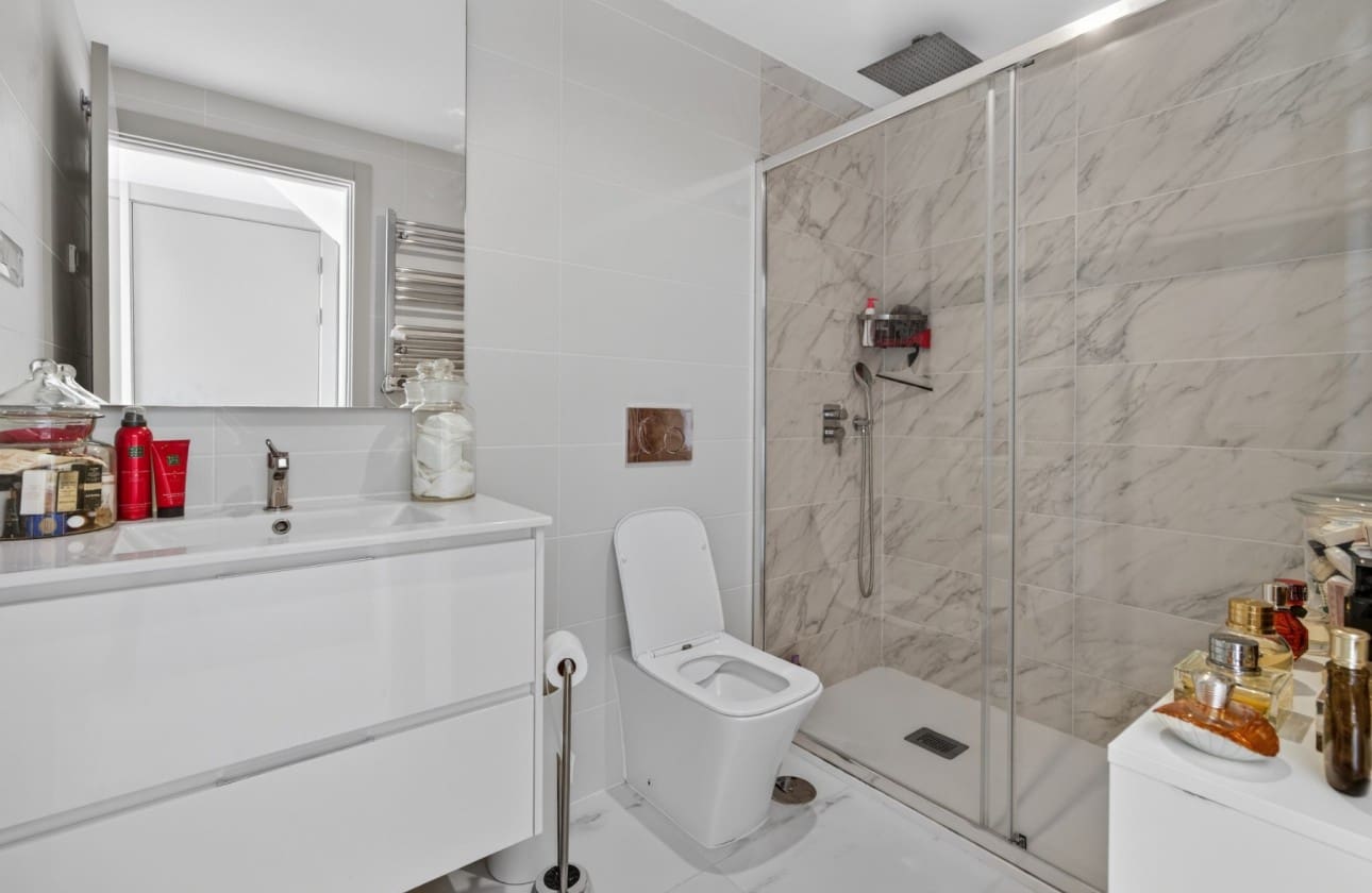 2 bedroom Penthouse for sale in Playa Flamenca with pool garage - € 499,000 (Ref: 9753629)