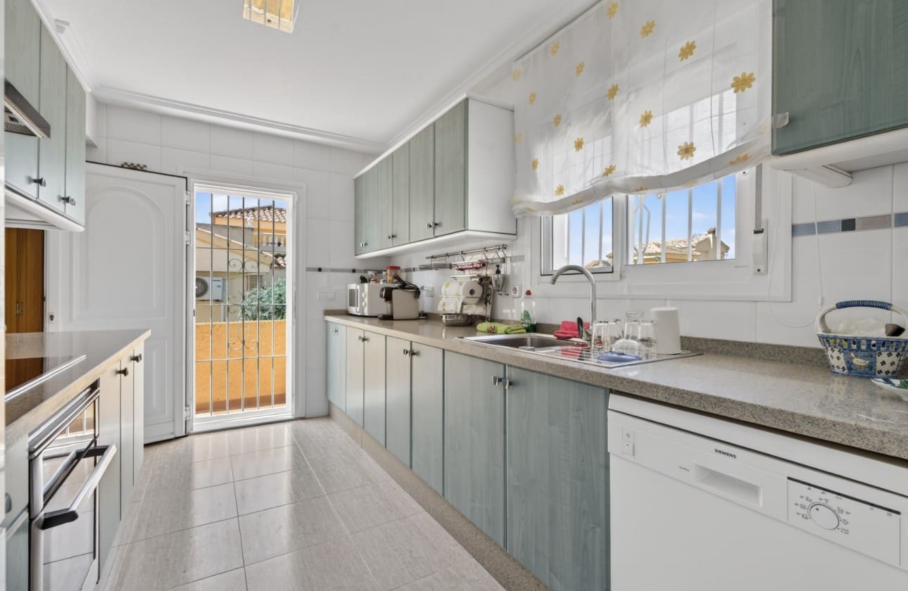 4 soverom Villa til salgs i Gran Alacant med svømmebasseng - € 695 000 (Ref: 9757806)