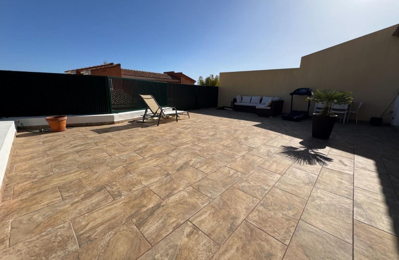 3 soverom Hus til salgs i Polop med svømmebasseng garasje - € 399 000 (Ref: 9758158)