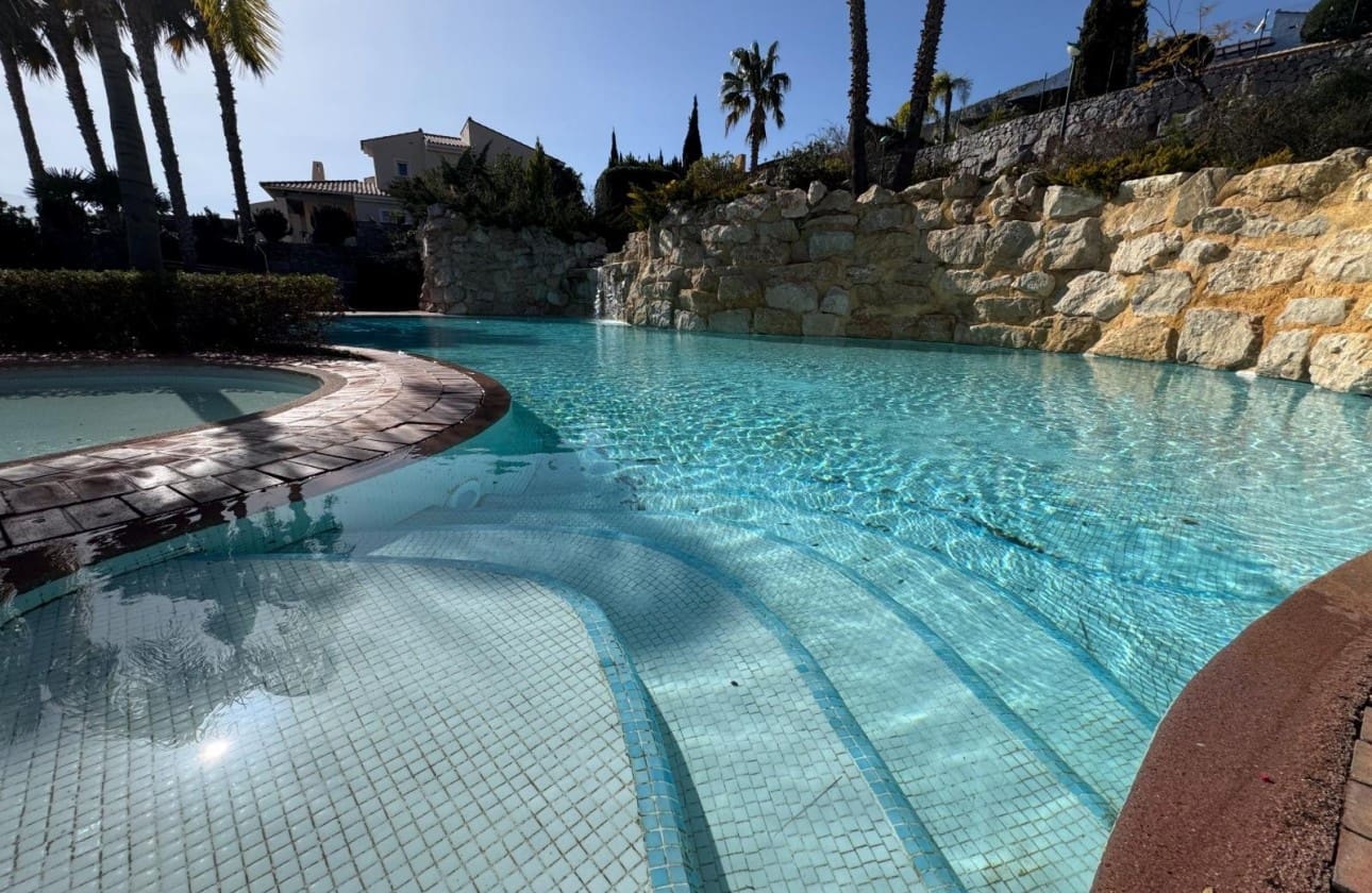 3 soverom Hus til salgs i Polop med svømmebasseng garasje - € 399 000 (Ref: 9758158)