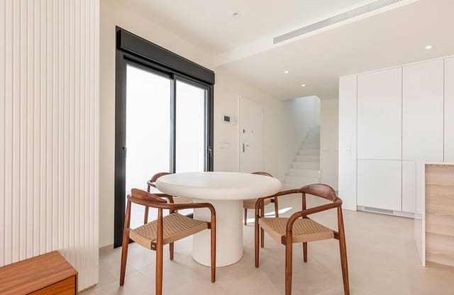 3 quarto Moradia para venda em Las Lomas de Rame - Bahía Bella, Los Alcázares com piscina garagem - 489 000 € (Ref: 9771864)