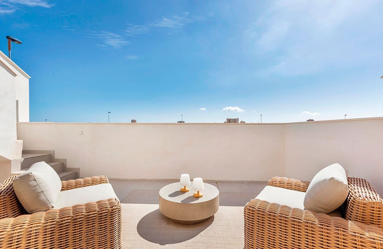 3 quarto Moradia para venda em Los Alcazares com piscina garagem - 489 000 € (Ref: 9771864)