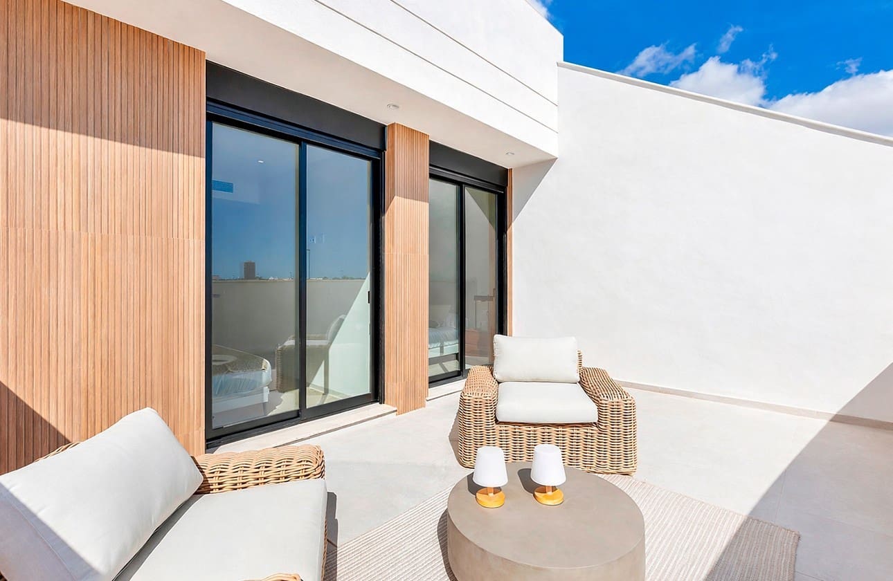 3 quarto Moradia para venda em Los Alcazares com piscina garagem - 489 000 € (Ref: 9771864)