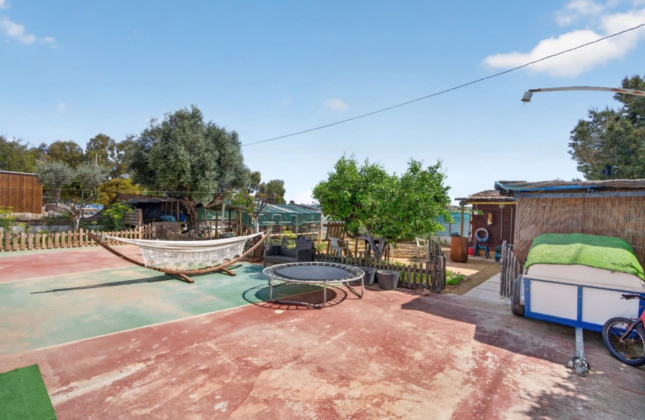 3 makuuhuone Huvila myytävänä paikassa El Altet mukana uima-altaan 
autotalli - 670 000 € (Ref: 9798383)