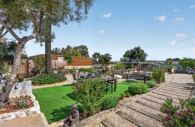 3 makuuhuone Huvila myytävänä paikassa El Altet, Elche / Elx mukana uima-altaan 
autotalli - 670 000 € (Ref: 9798383)