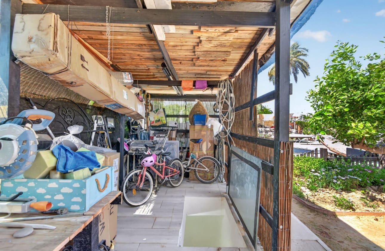 3 makuuhuone Huvila myytävänä paikassa El Altet mukana uima-altaan 
autotalli - 670 000 € (Ref: 9798383)