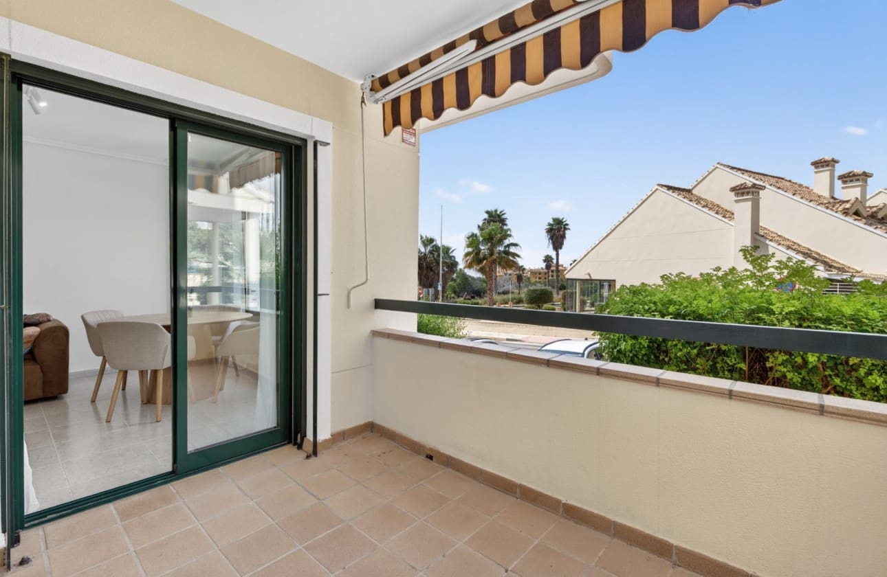 2 sovrum Lägenhet till salu i Campoamor med pool garage - 249 000 € (Ref: 9814630)
