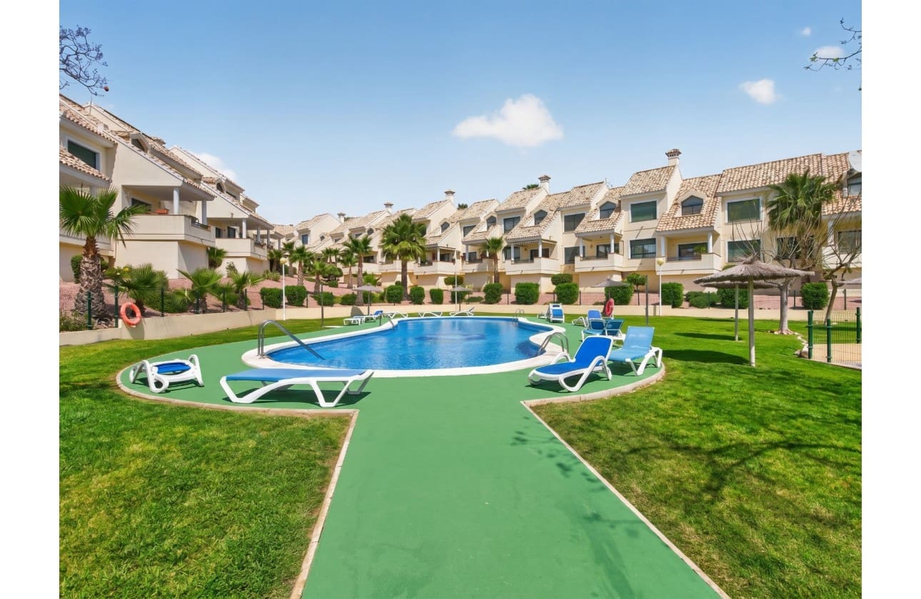 2 sovrum Lägenhet till salu i Campoamor med pool garage - 249 000 € (Ref: 9814630)
