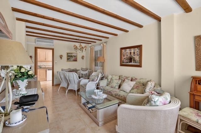 3 soverom Hus til salgs i Novamar - Mediterráneo, Santa Pola med svømmebasseng - € 299 000 (Ref: 9816526)
