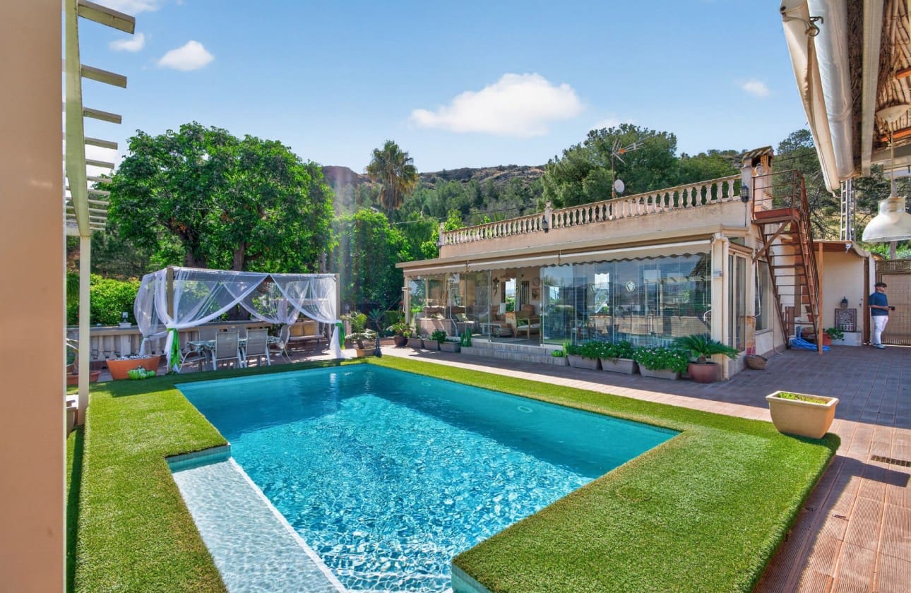 3 soverom Villa til salgs i Orihuela med svømmebasseng - € 325 000 (Ref: 9823654)