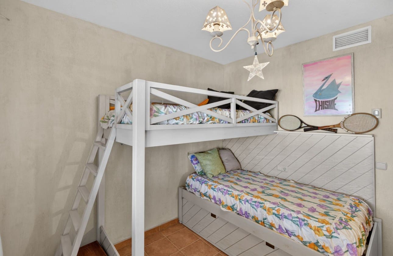 3 soverom Villa til salgs i Orihuela med svømmebasseng - € 325 000 (Ref: 9823654)