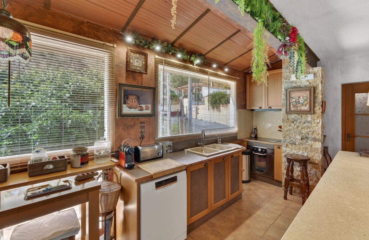 3 soverom Villa til salgs i Orihuela med svømmebasseng - € 325 000 (Ref: 9823654)