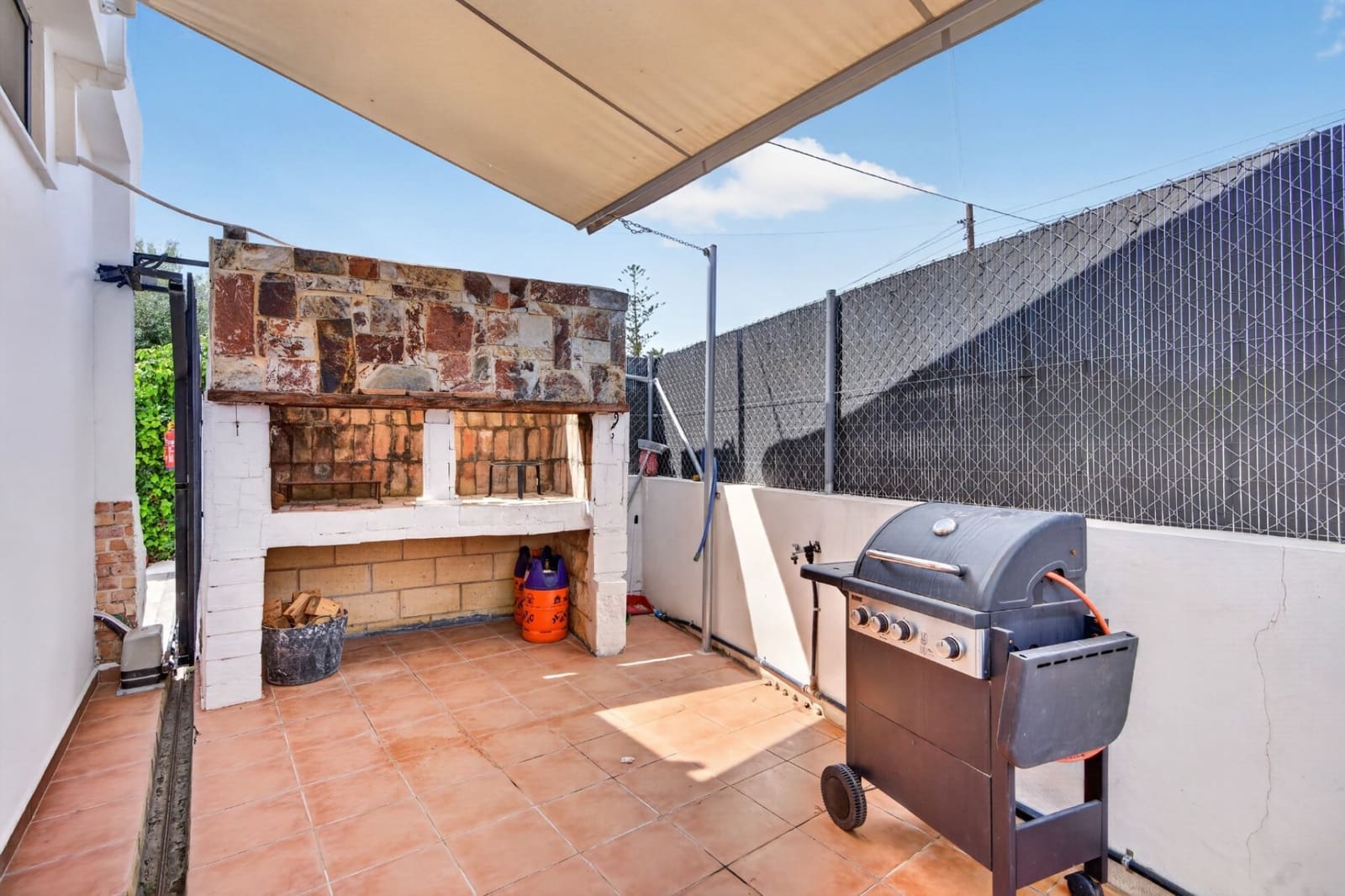 3 Zimmer Villa zu verkaufen in El Altet mit Pool Garage - 670.000 € (Ref: 9849921)