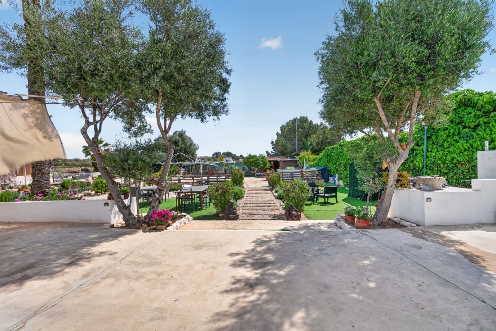 3 Zimmer Villa zu verkaufen in El Altet mit Pool Garage - 670.000 € (Ref: 9849921)