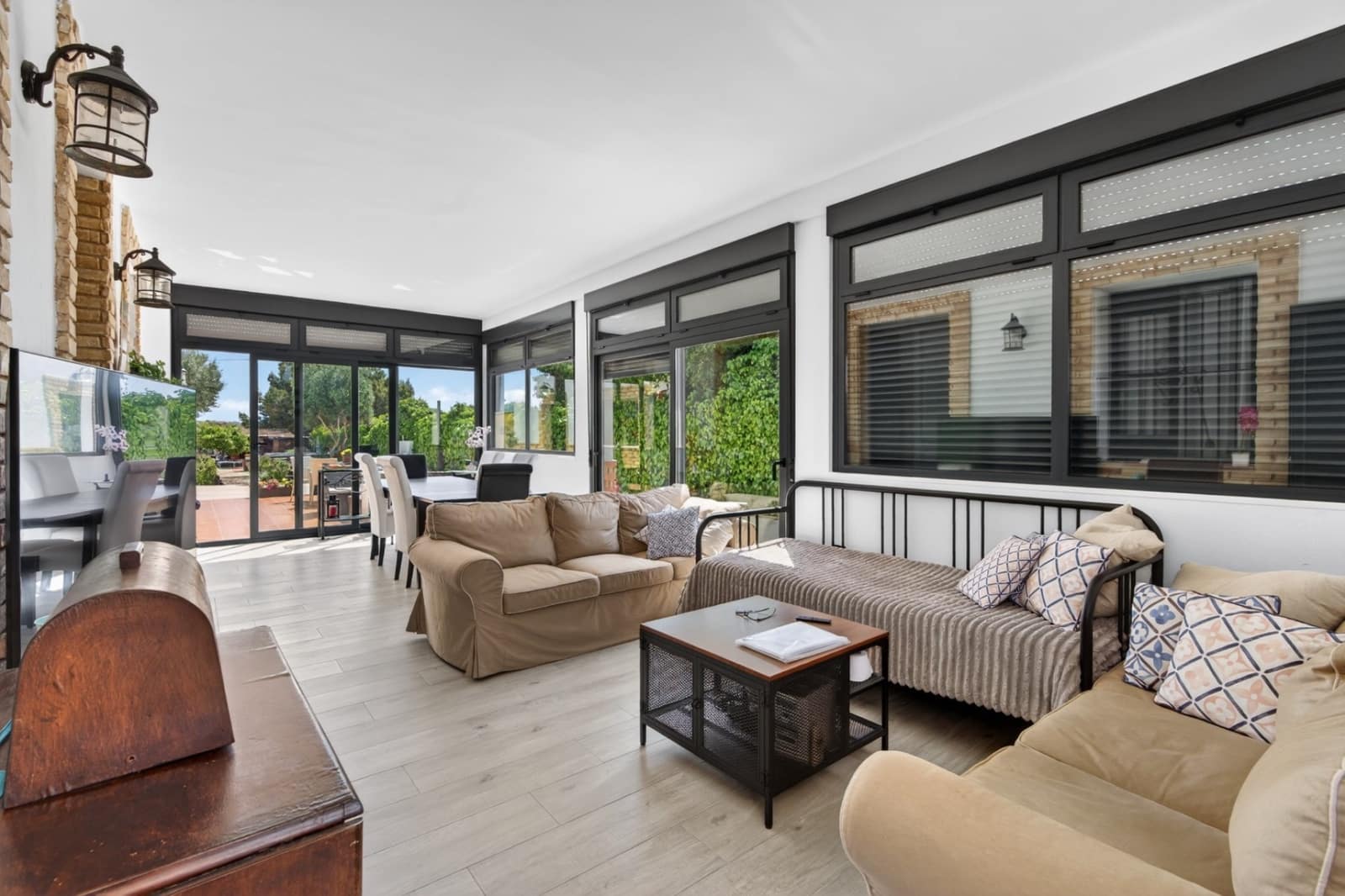 3 Zimmer Villa zu verkaufen in El Altet mit Pool Garage - 670.000 € (Ref: 9849921)