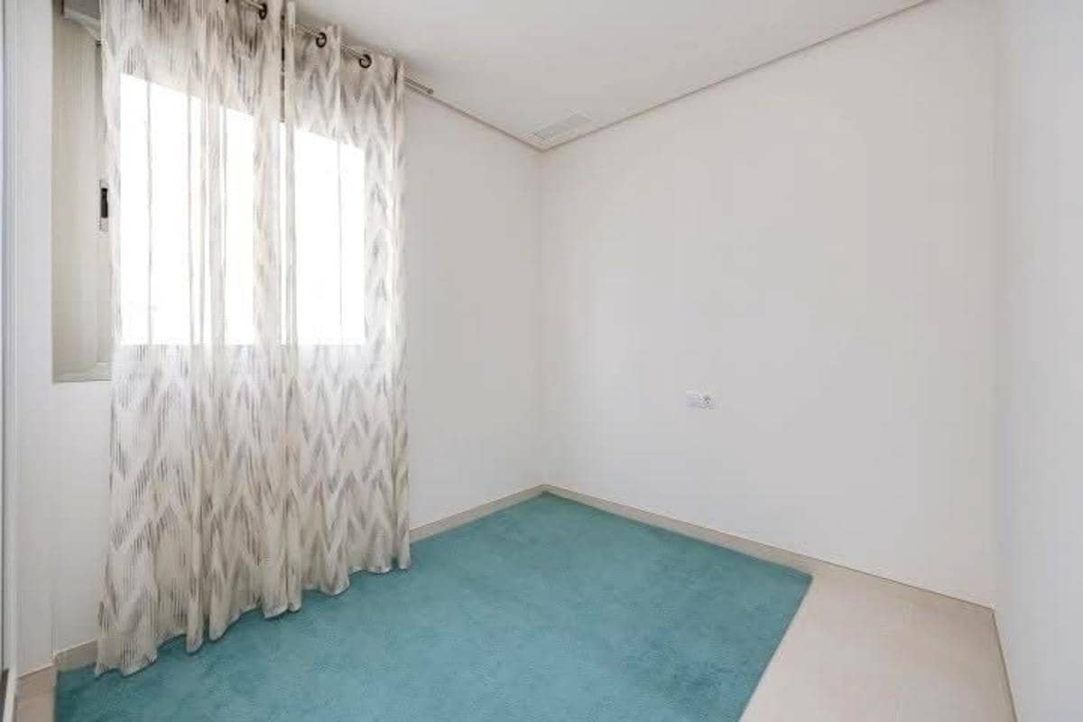3 chambre Maison de Ville à vendre à Torrevieja avec piscine garage - 350 000 € (Ref: 9853072)
